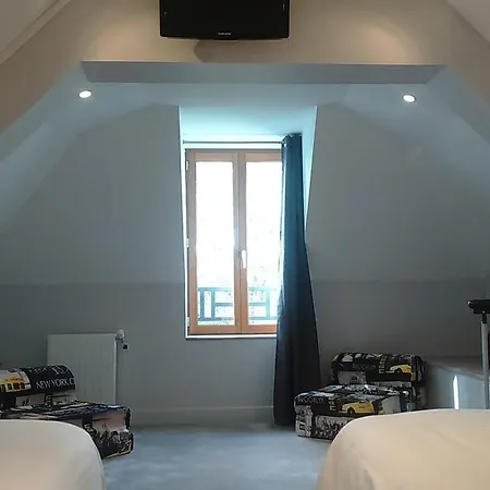 Bed and breakfast La Maison De 3*